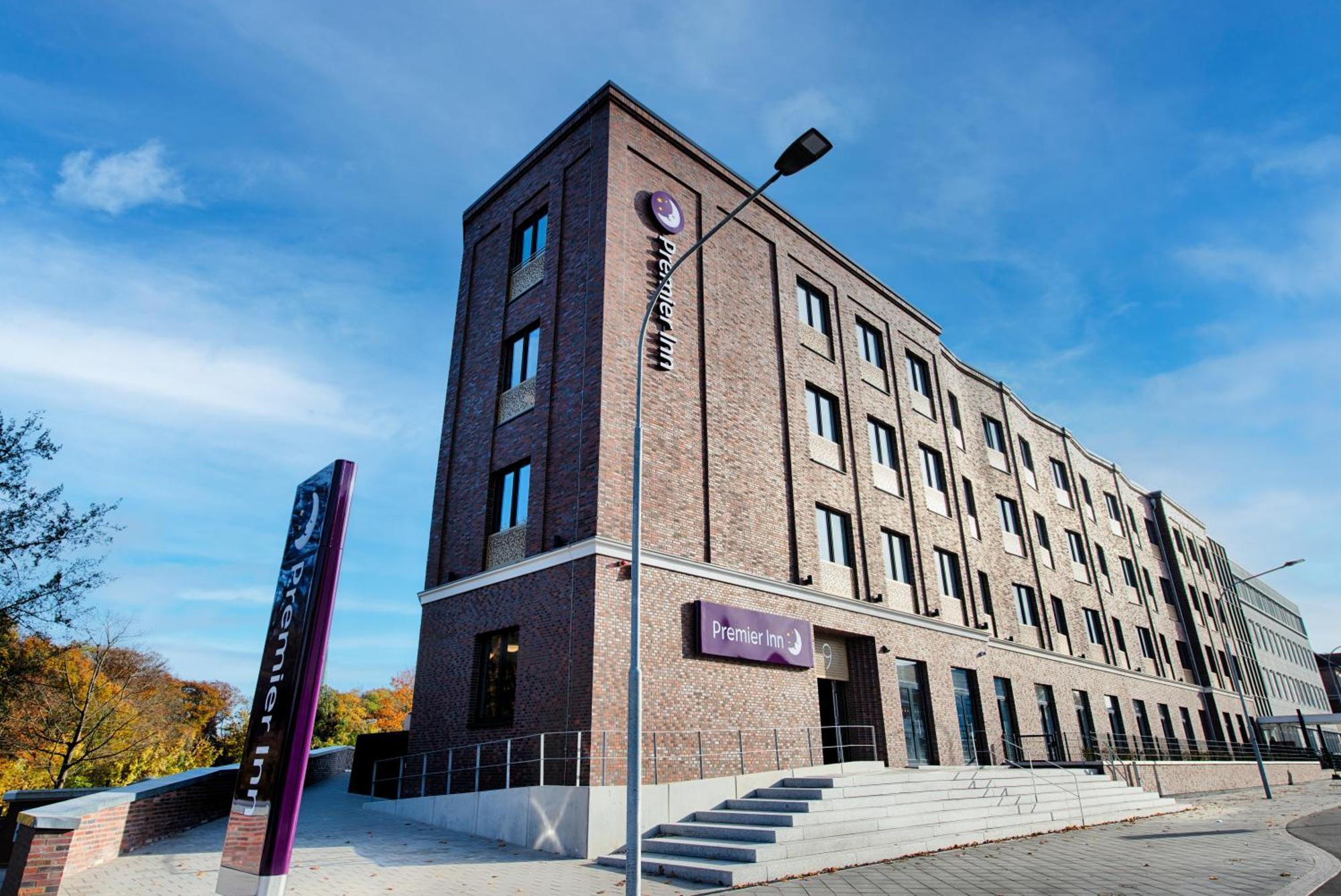 Premier Inn Luebeck City Stadtgraben Экстерьер фото