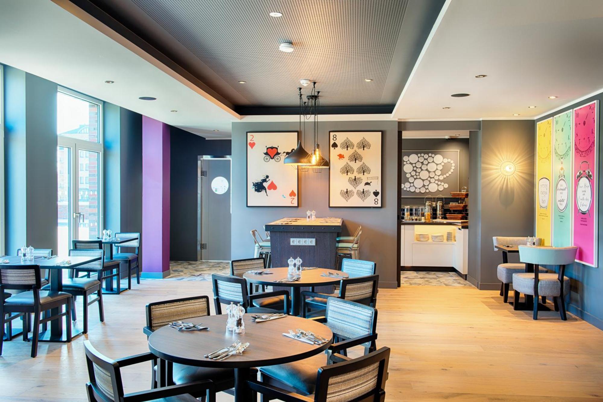 Premier Inn Luebeck City Stadtgraben Экстерьер фото